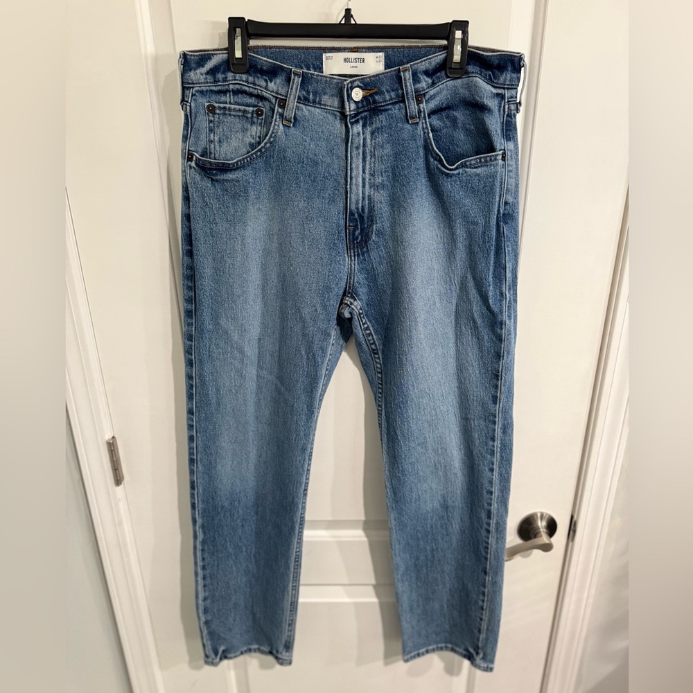 Hollister Men's Loose Fit Light Blue Jeans